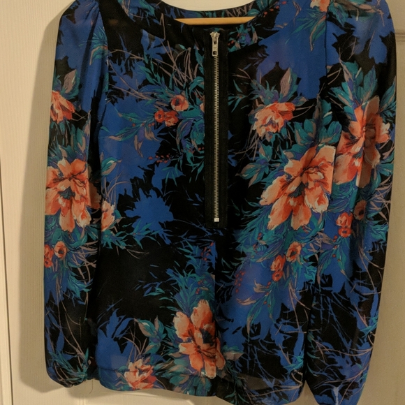 Sheer floral blouse - Picture 4 of 4